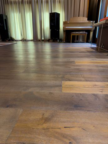 Live Room Wood Wall Grain